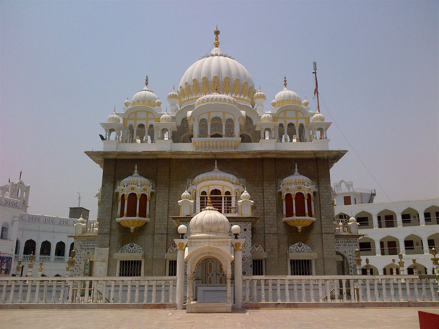 Gurdwara Sri Panja Sahib, Hasan Abdal exterior