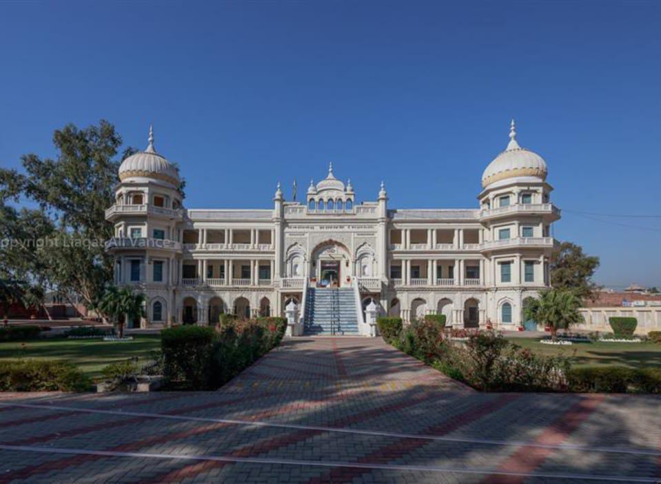 Gurdwara Sri Sachcha Sauda, Farooqabad exterior